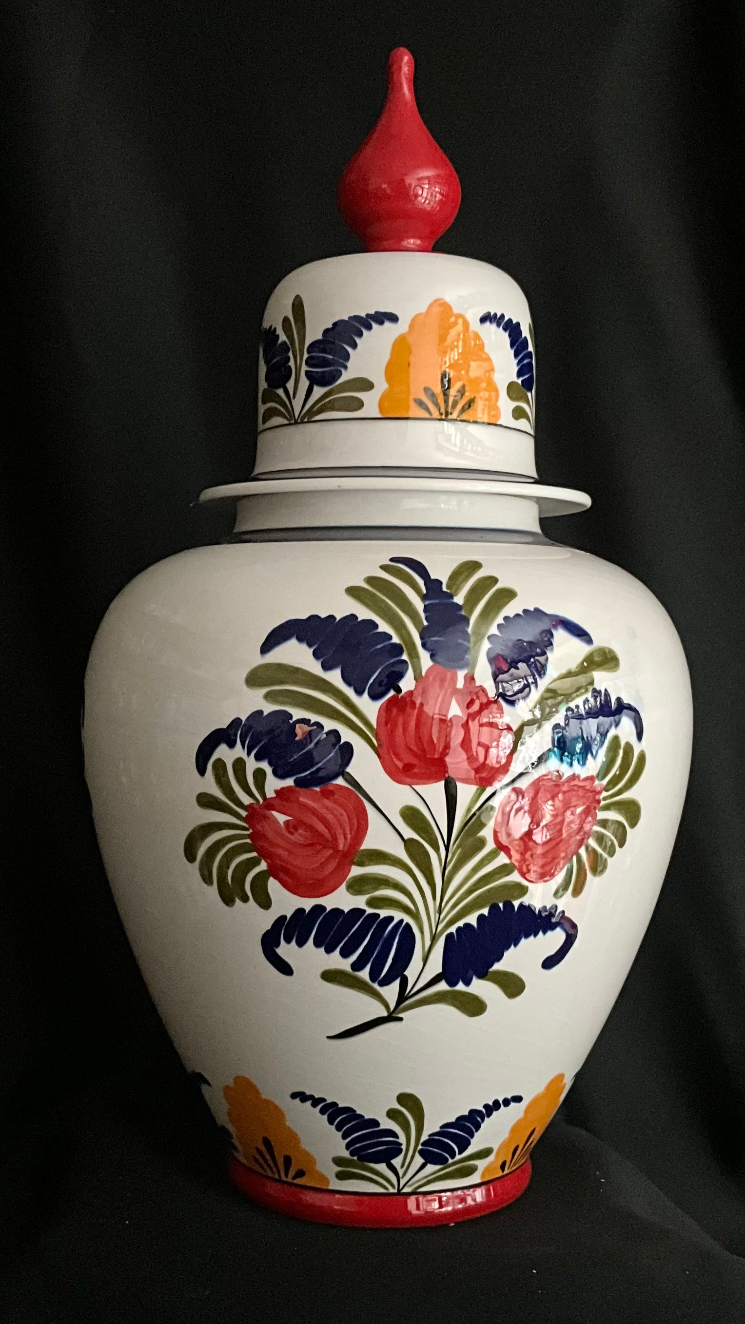 Handmade Ceramic Modern (Heart-Shaped) Shah with Lid - 19" | SaleenArt USA